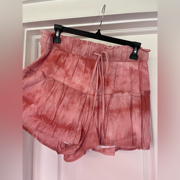 Pink drawstring shorts - Picture 3 of 4